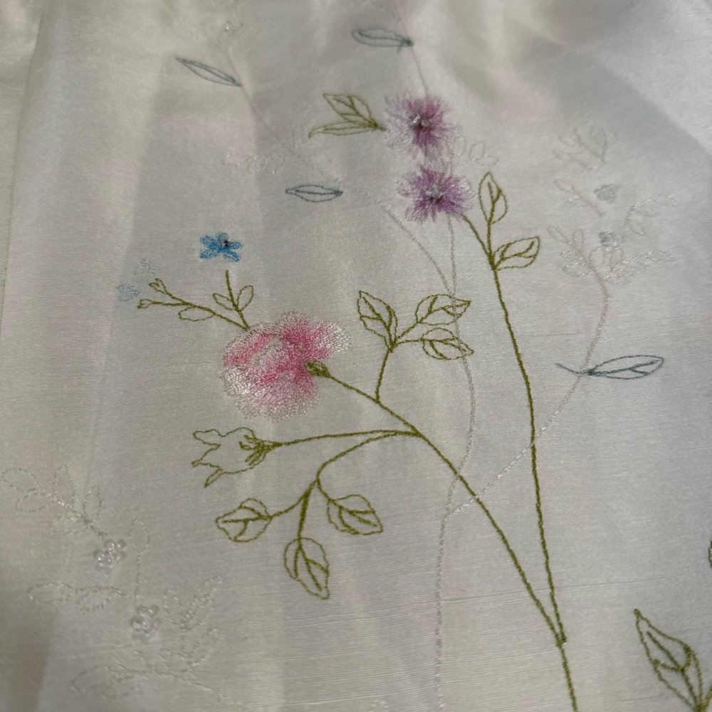 Floral Embroidered Cream dress - Picture 3 of 3